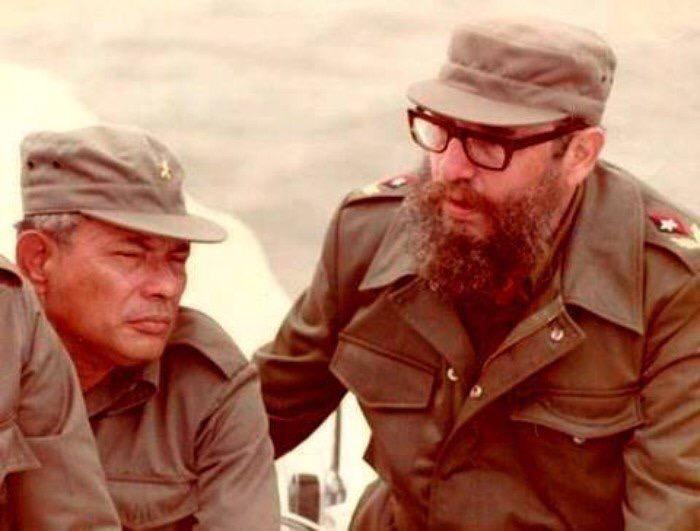 La amiga del compañero Tomás