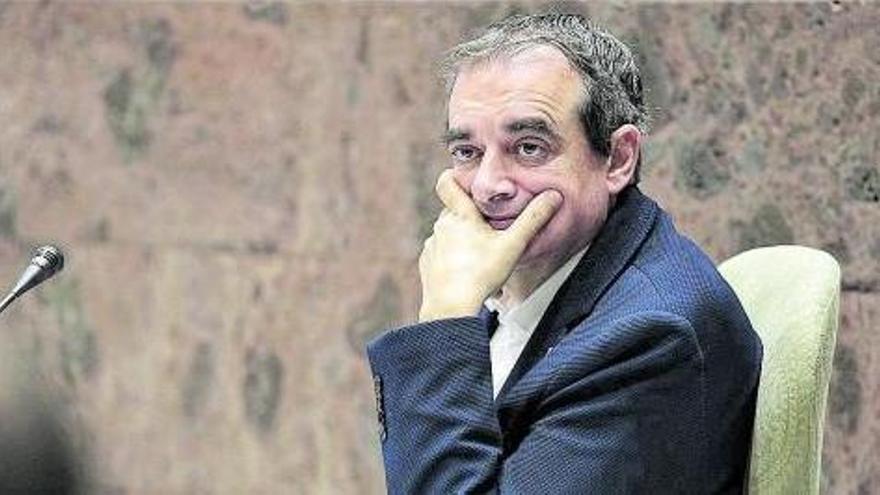 Los contratos de Francisco Moreno