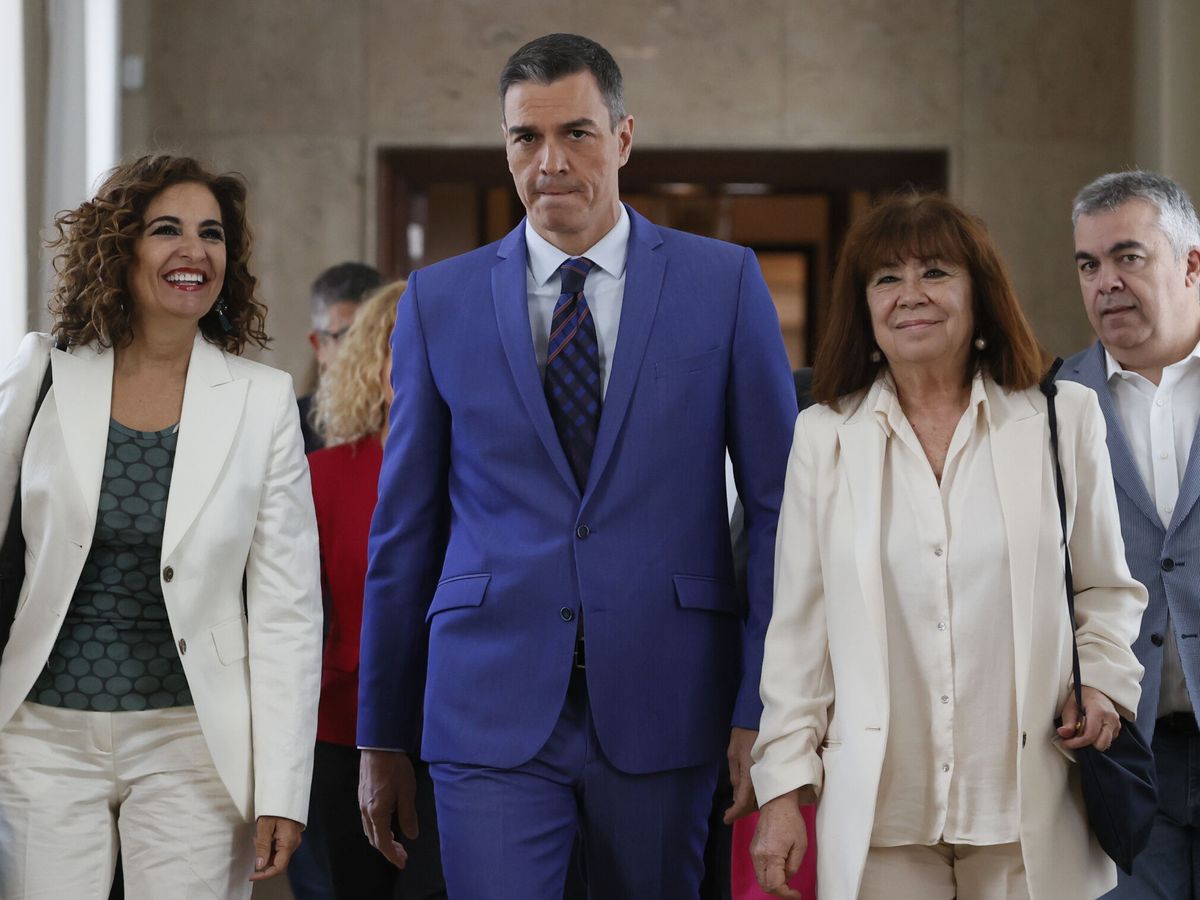 Rasgamiento de vestiduras y agua de borrajas