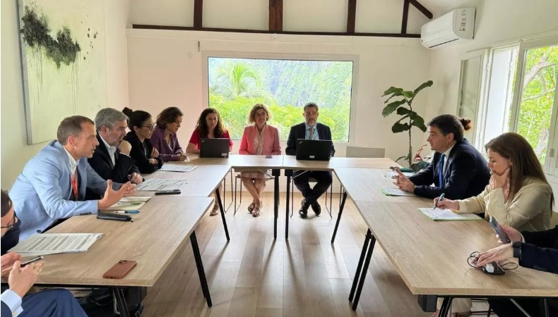 Residencia bajo fianza